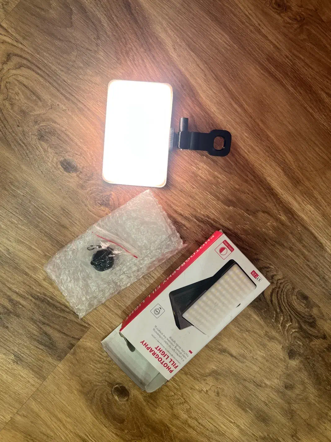 فیل لایت|دوربین عکاسی و فیلم‌برداری|ساری, |دیوار