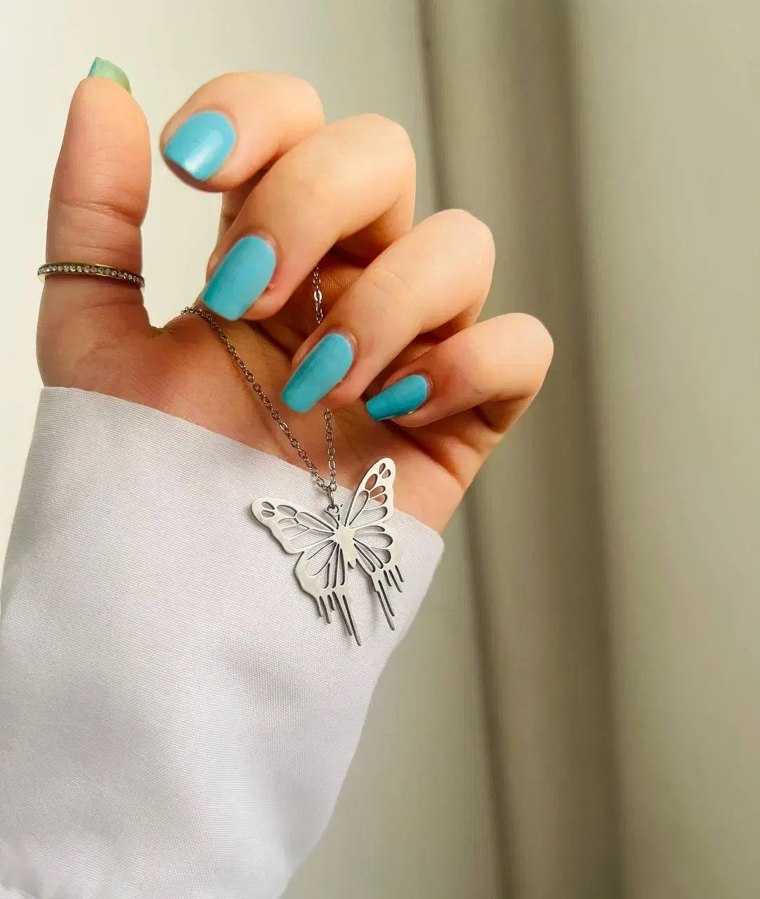 گردنبند|بدلیجات|هشتگرد, شهرک راه آهن|دیوار