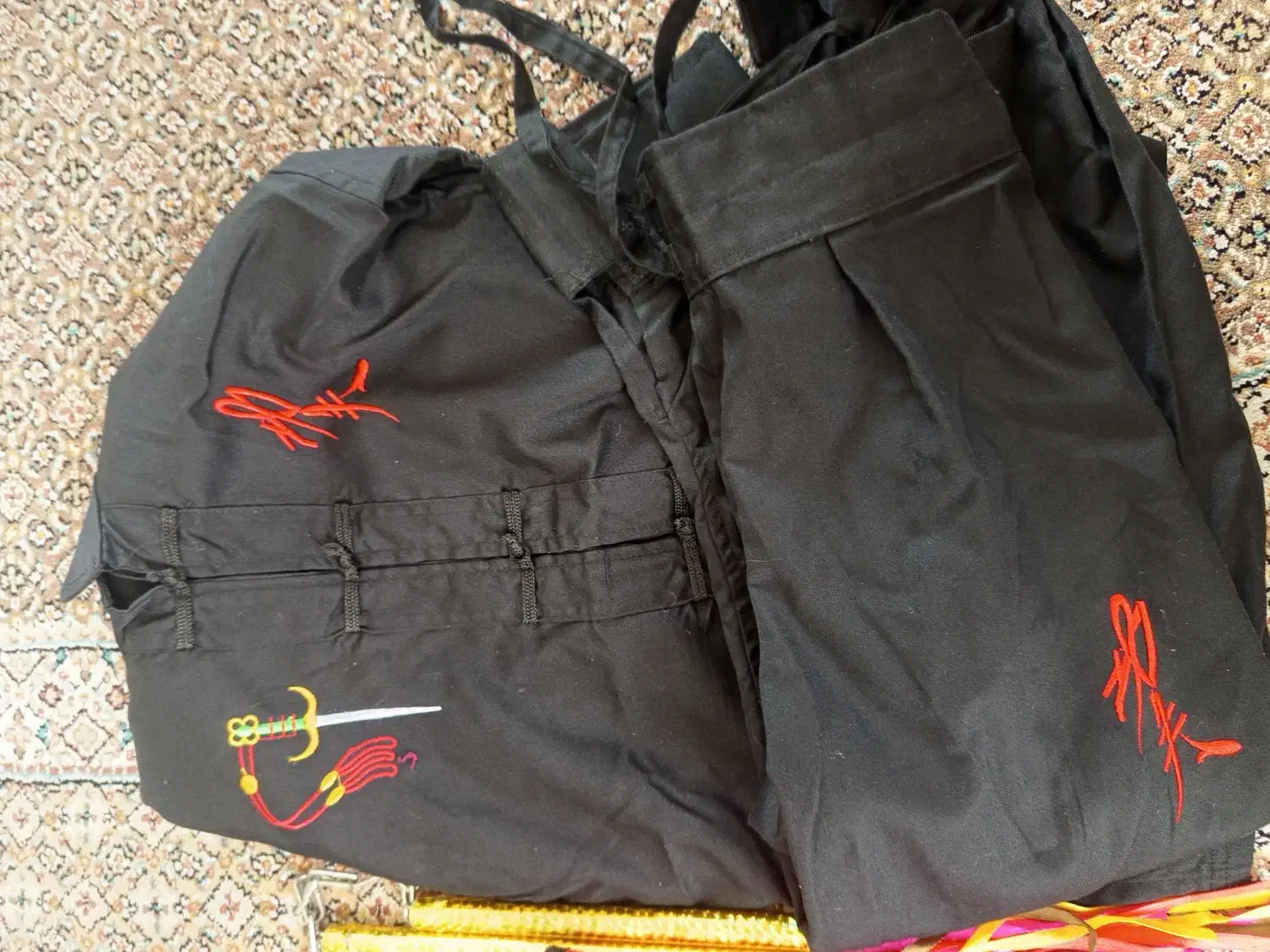 لباس کونگ فو|تجهیزات ورزشی|صدرا-فارس, فاز ۱|دیوار