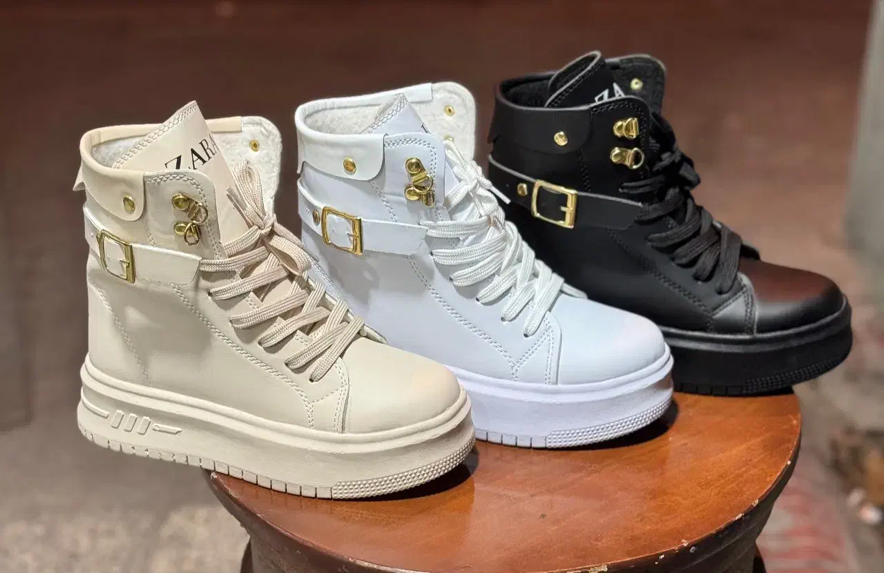 کفش|کیف، کفش، کمربند|قهدریجان, |دیوار