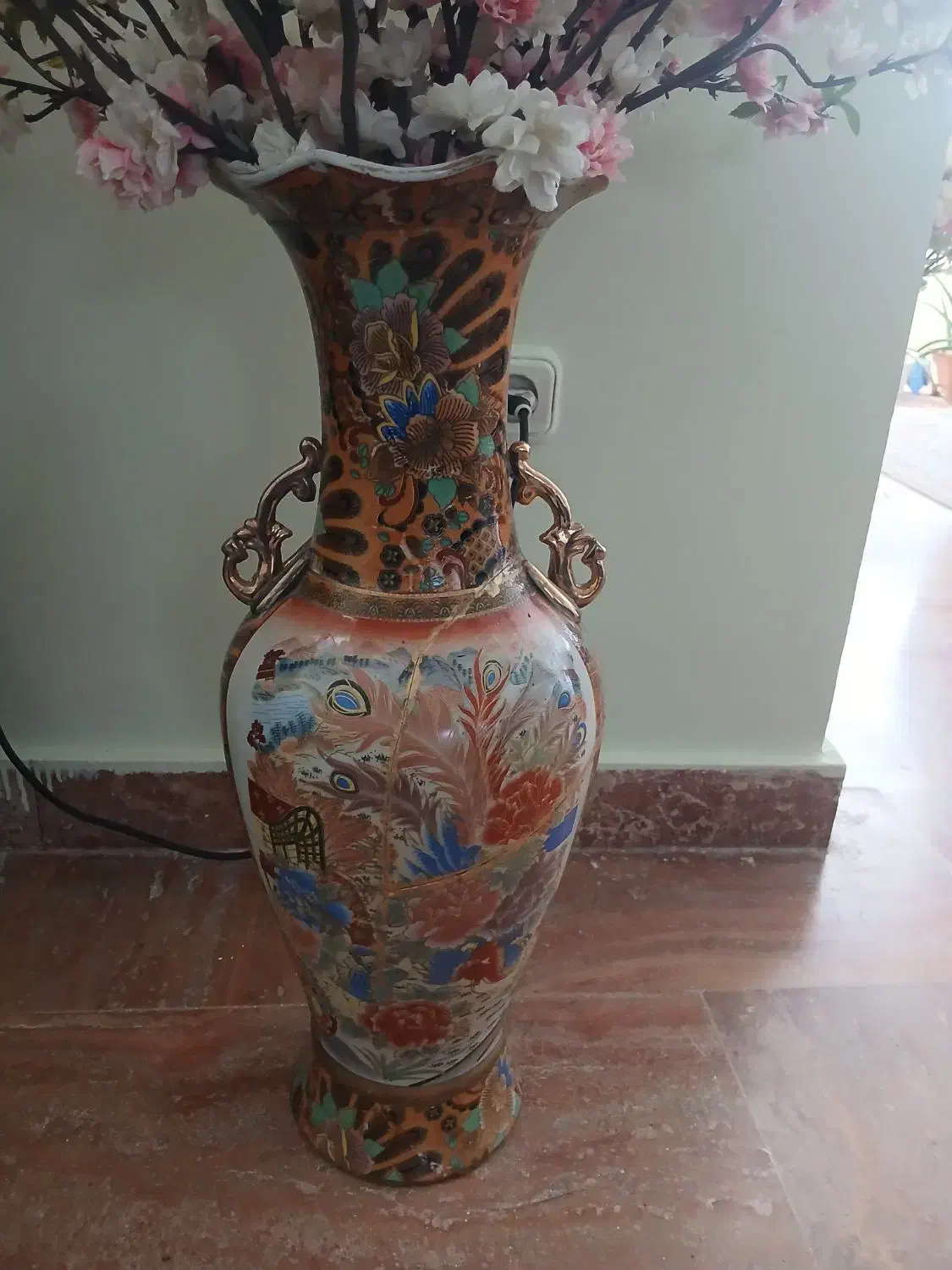 گل وگلدان|گل مصنوعی|دماوند, دماوند|دیوار