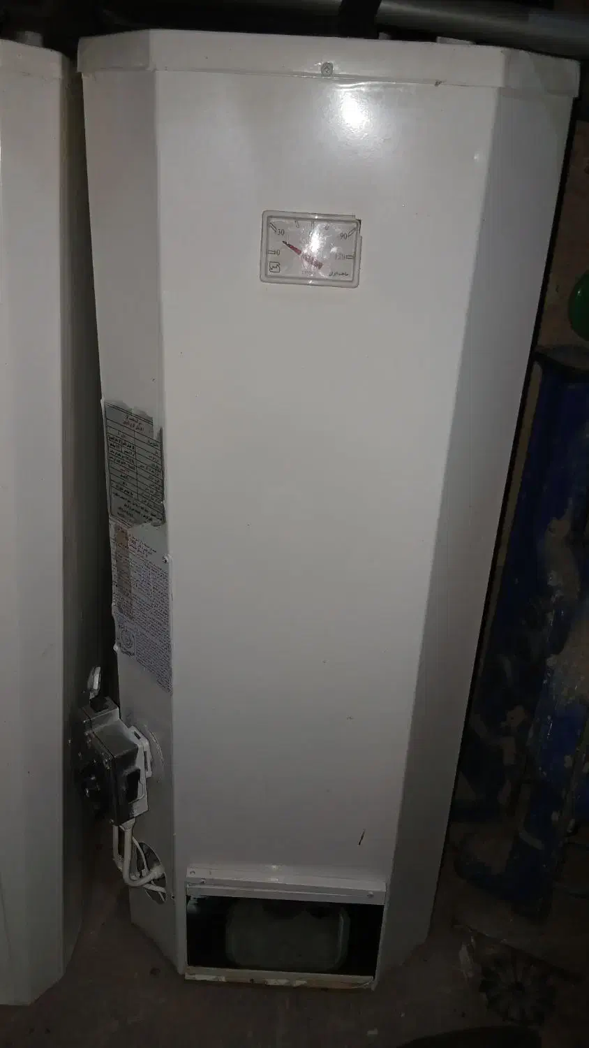 ابگرمکن. دیواری|آبگرمکن، پکیج، شوفاژ|کنگاور, |دیوار