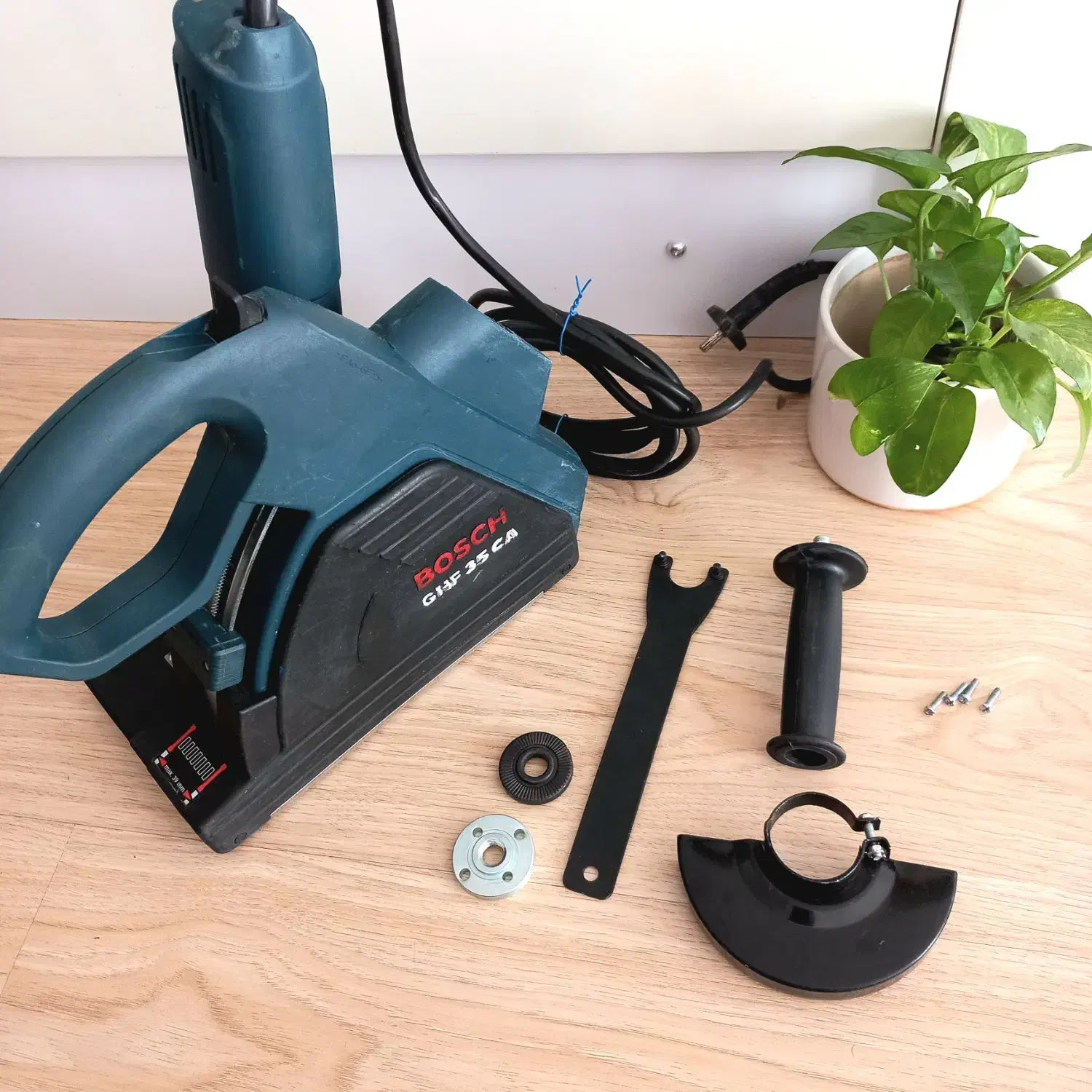 مینی فرز شیارزن دو تیغ ۱۵ سانت بوش  اصل آلمان|ابزارآلات|تهران, مدائن|دیوار