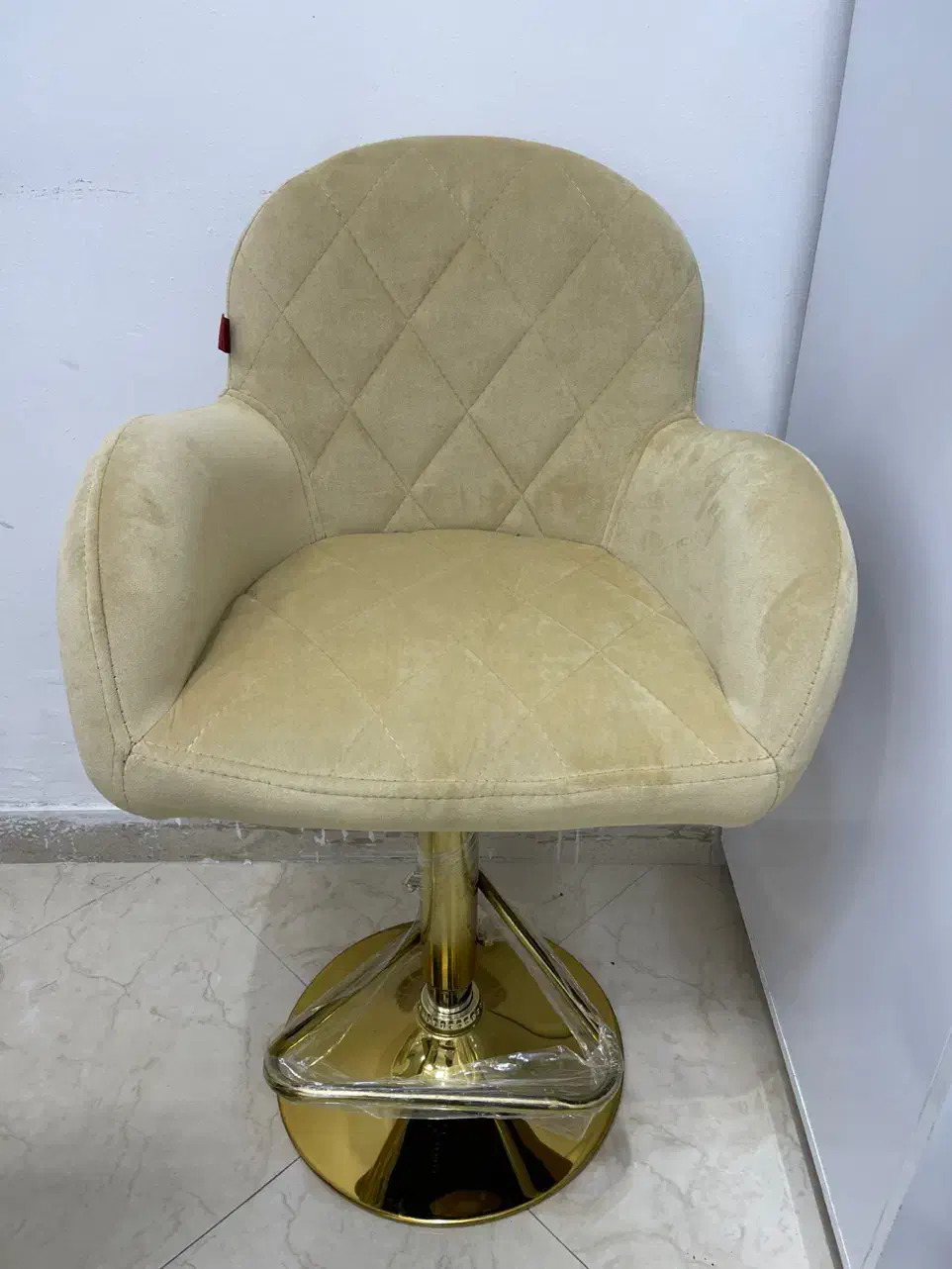 صندلی|میز و صندلی غذاخوری|مشهد, کلاهدوز|دیوار