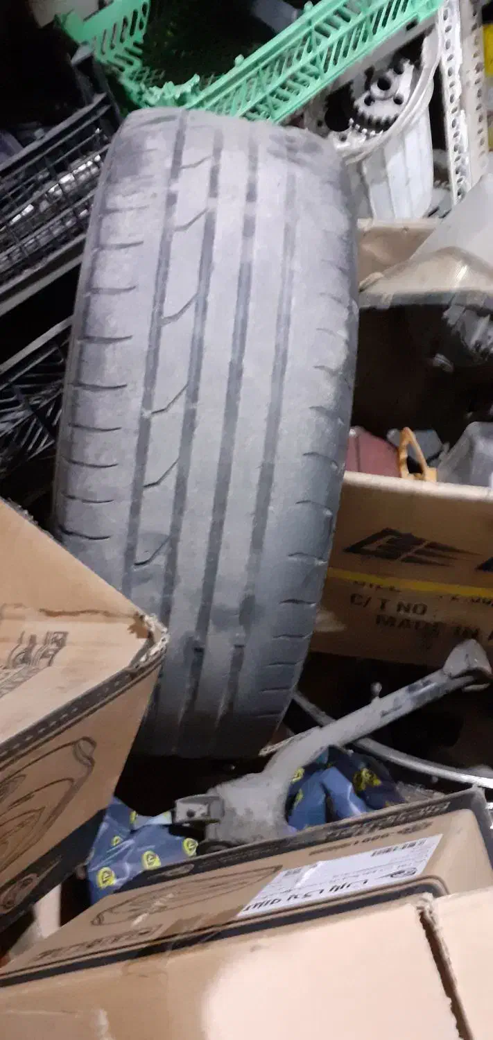 لاستیک 15×۲۰۵|قطعات یدکی و لوازم جانبی|کاشان, عربها|دیوار