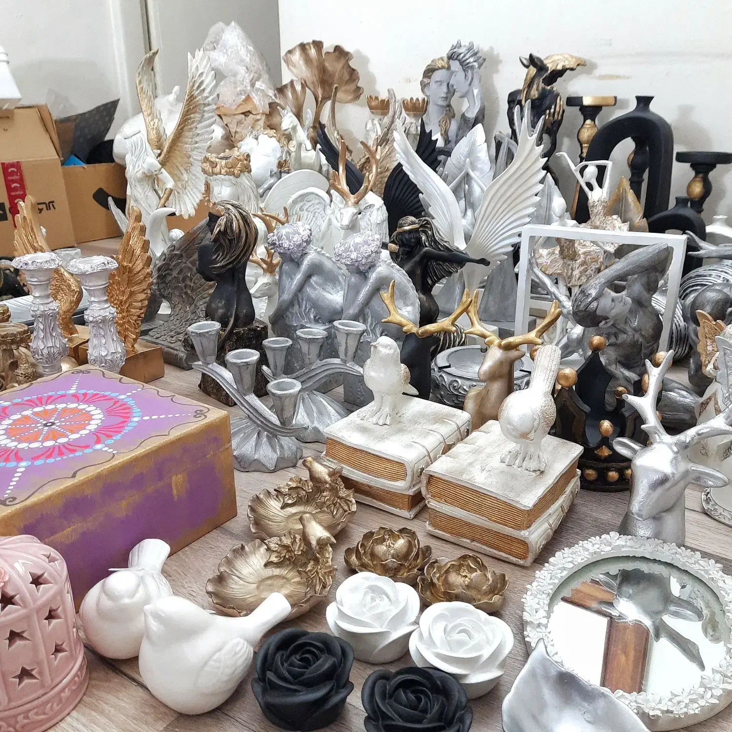 فروش عمده مجسمه|مجسمه، تندیس، ماکت|کرج, باغ سیب|دیوار