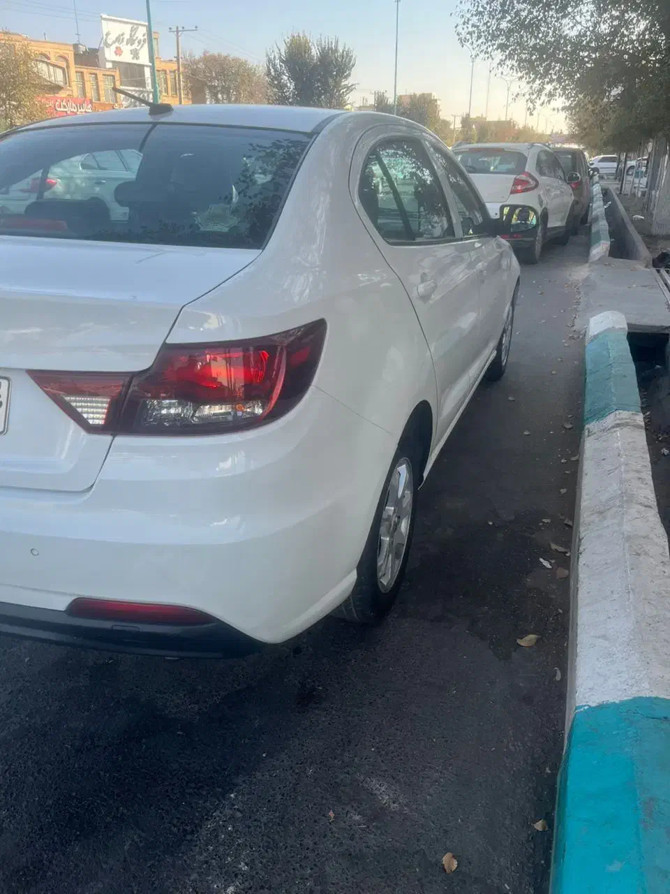 شاهین باسانروف مدل ۴۰۱|خودرو سواری و وانت|یزد, |دیوار