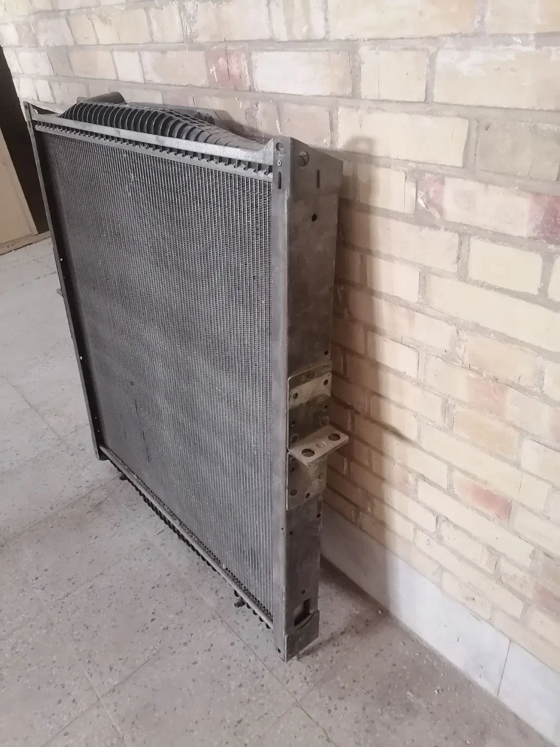 رادیاتور آب ولو FH12 420|قطعات یدکی و لوازم جانبی|یزد, |دیوار