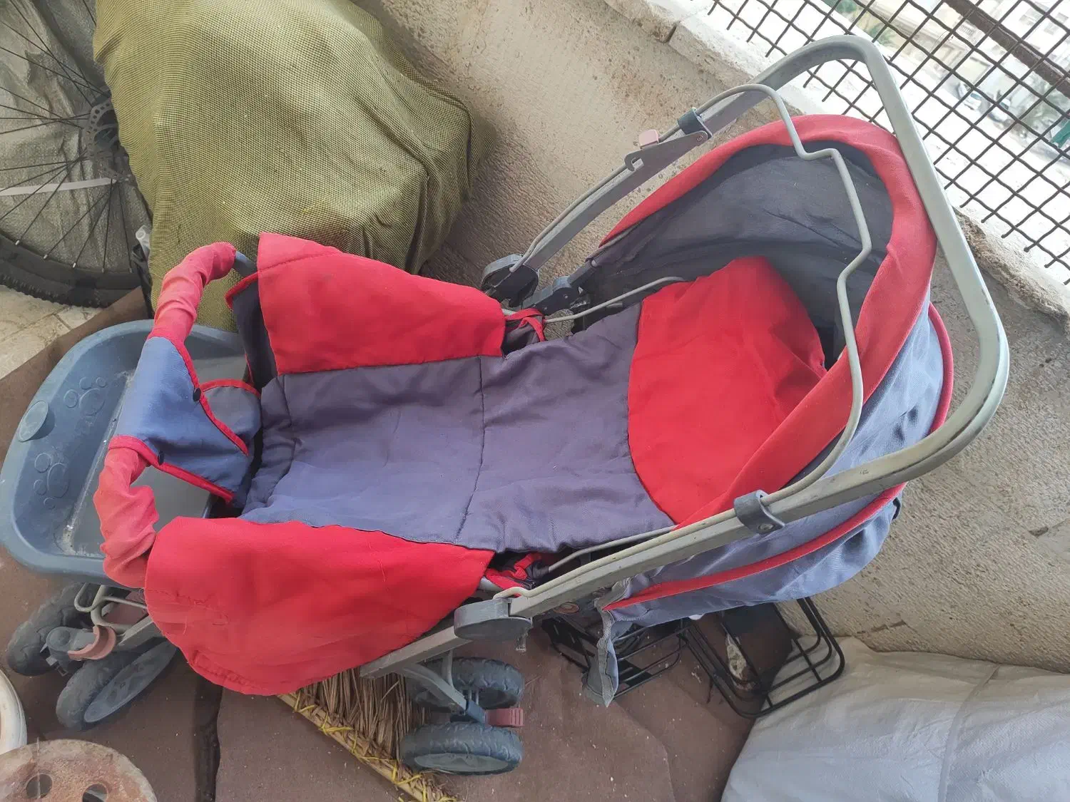 کالسکه کاملا سالم|کالسکه و لوازم جانبی|بندرعباس, |دیوار