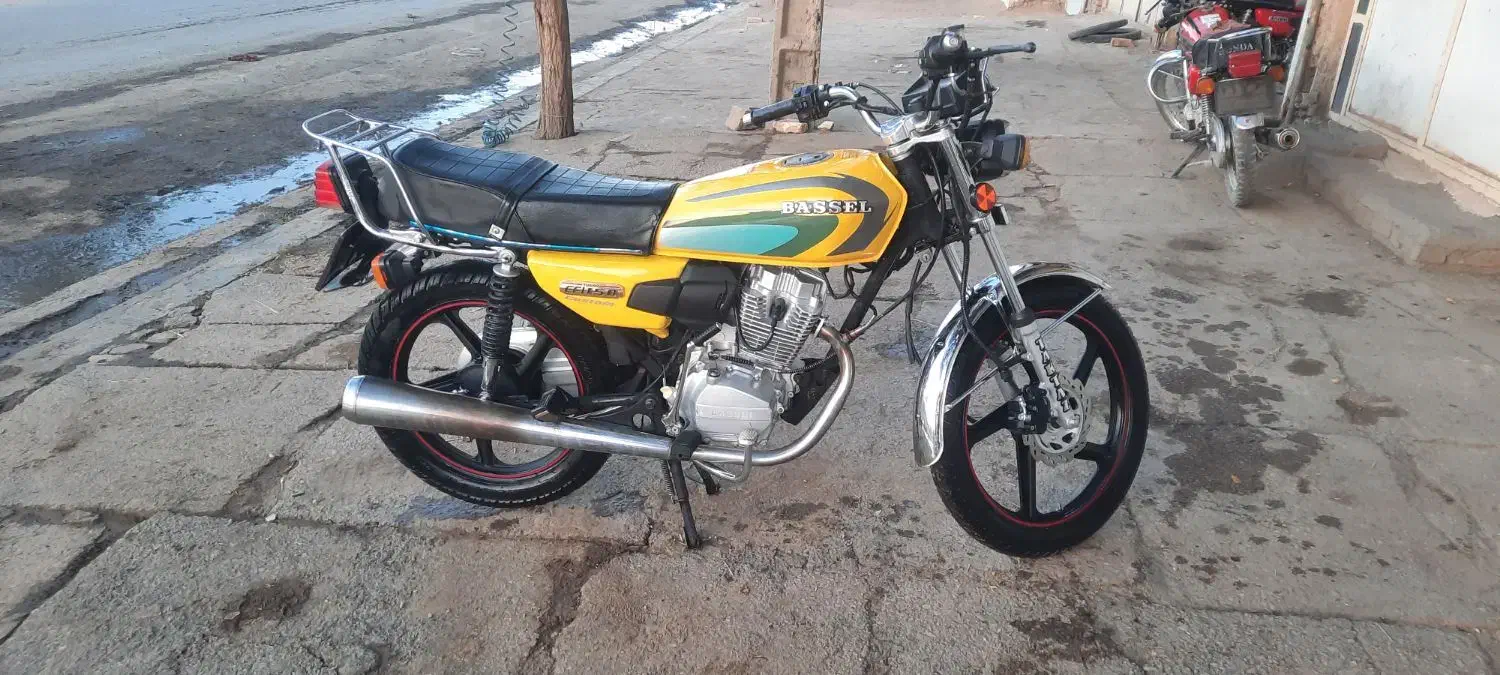 باسل ۱۵۰|موتورسیکلت|نیشابور, محله میدان باغات|دیوار