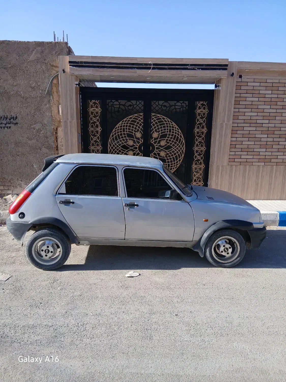 پیکی ۸۴ تمیز|خودرو سواری و وانت|شهرضا, |دیوار