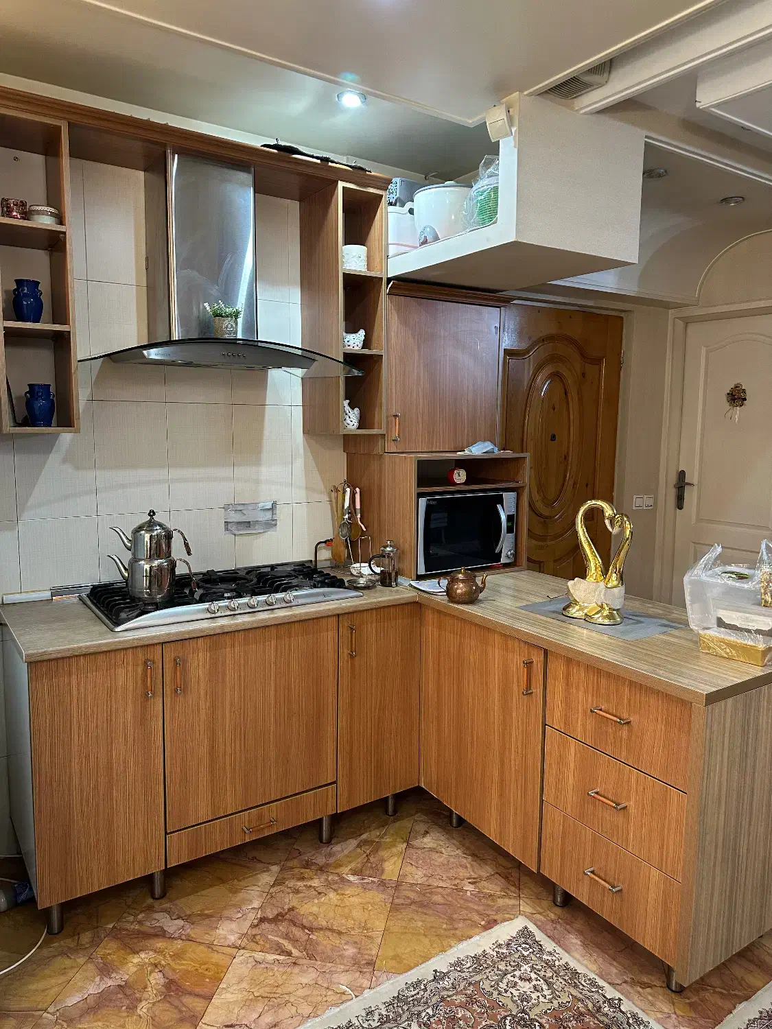 کابینت سالم به همراه سینک و گاز و هود|مصالح و تجهیزات ساختمان|تهران, سازمان آب|دیوار