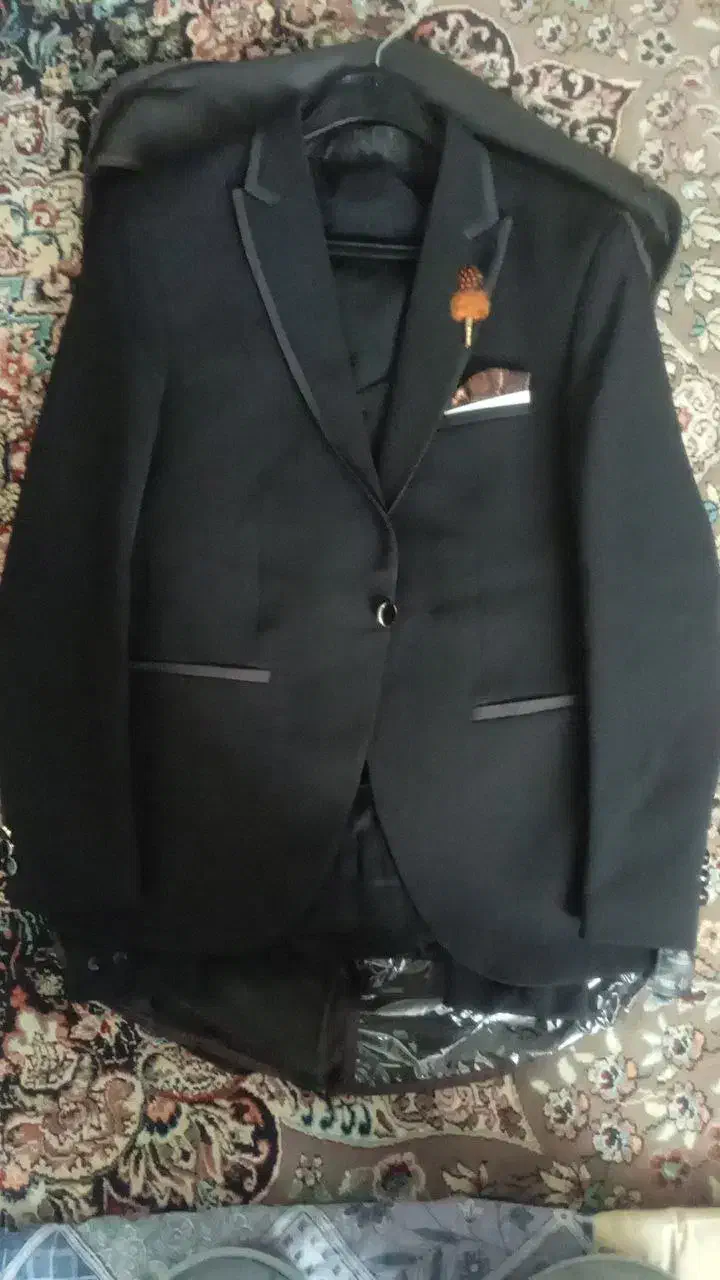 کت وشلوار|لباس|قم, آزادگان|دیوار