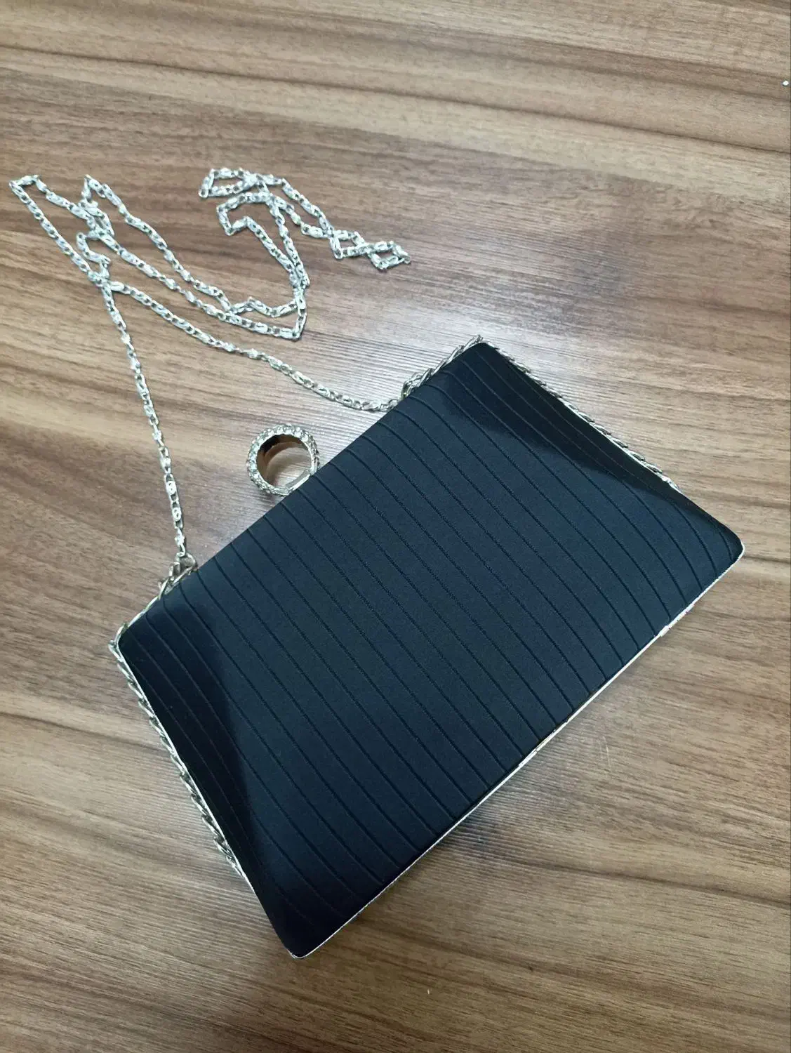 کیف شیک|کیف، کفش، کمربند|رشت, رودبارتان|دیوار