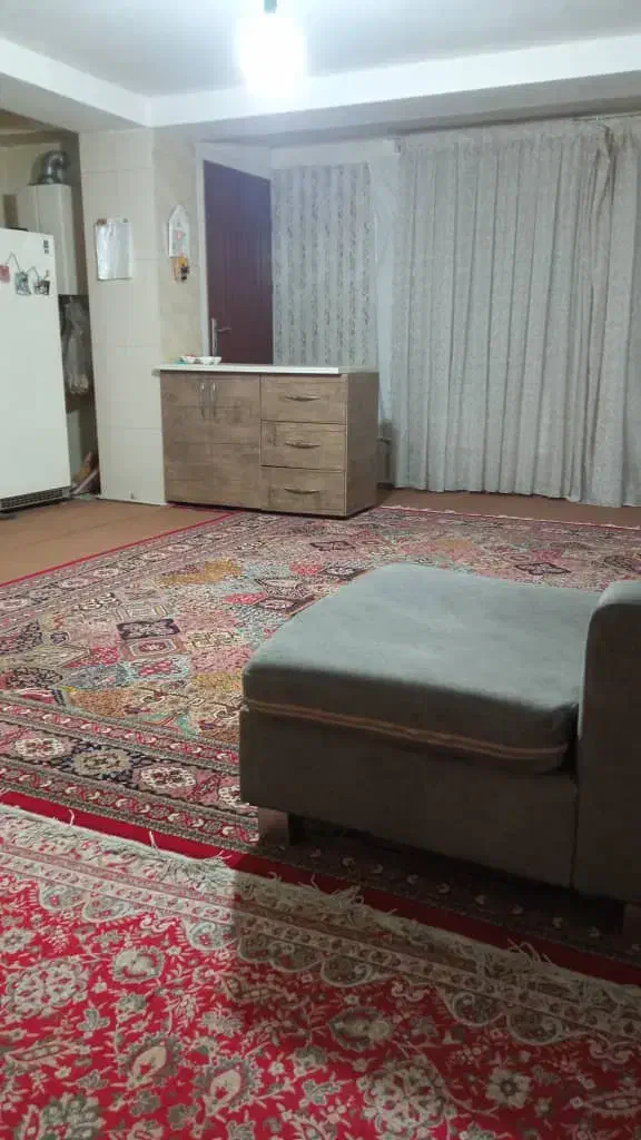 خانه دنج و راحت تازه نقاشی شده درهمایون ویلا|اجارهٔ خانه و ویلا|محمدشهر, همایون ویلا|دیوار