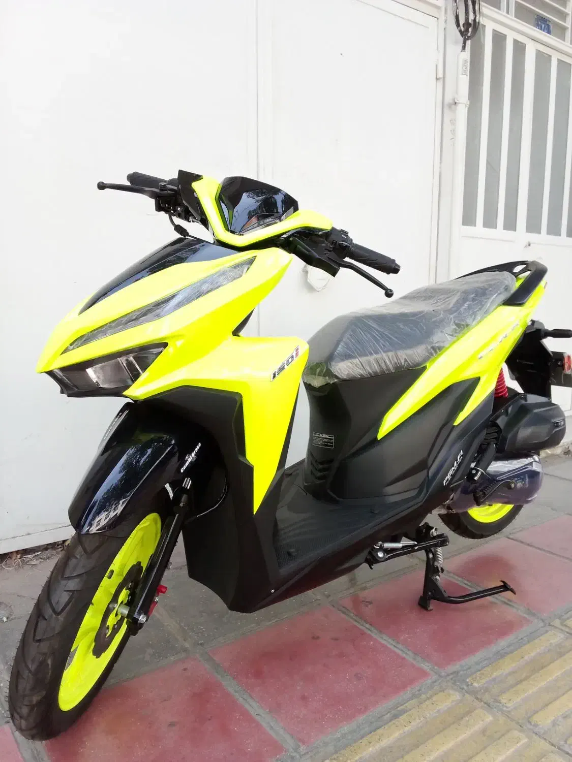 گلگسی کلیک|موتورسیکلت|قم, سیدان|دیوار