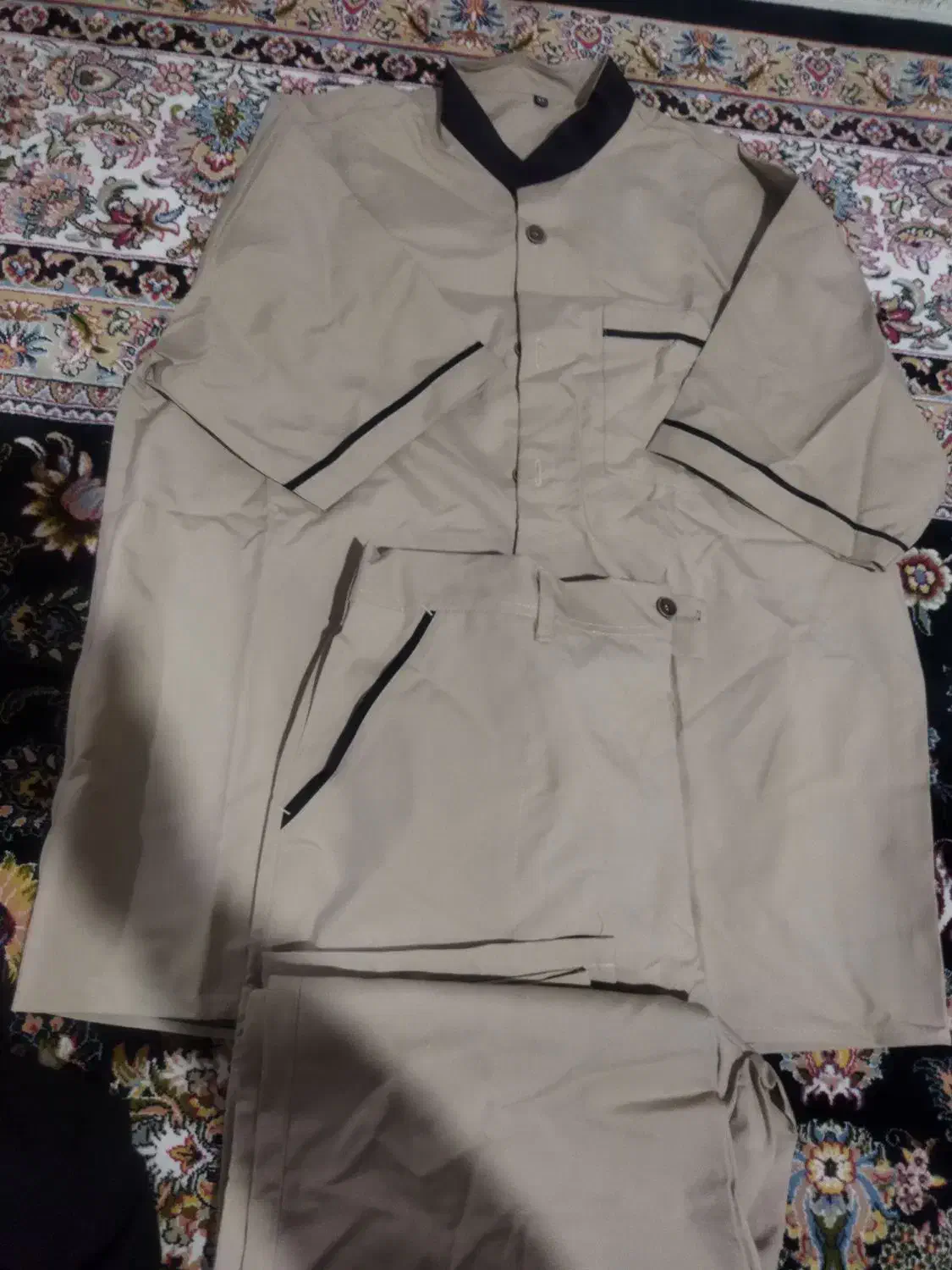 چهار دست لباس کار جنس عالی|لباس|اندیمشک, |دیوار