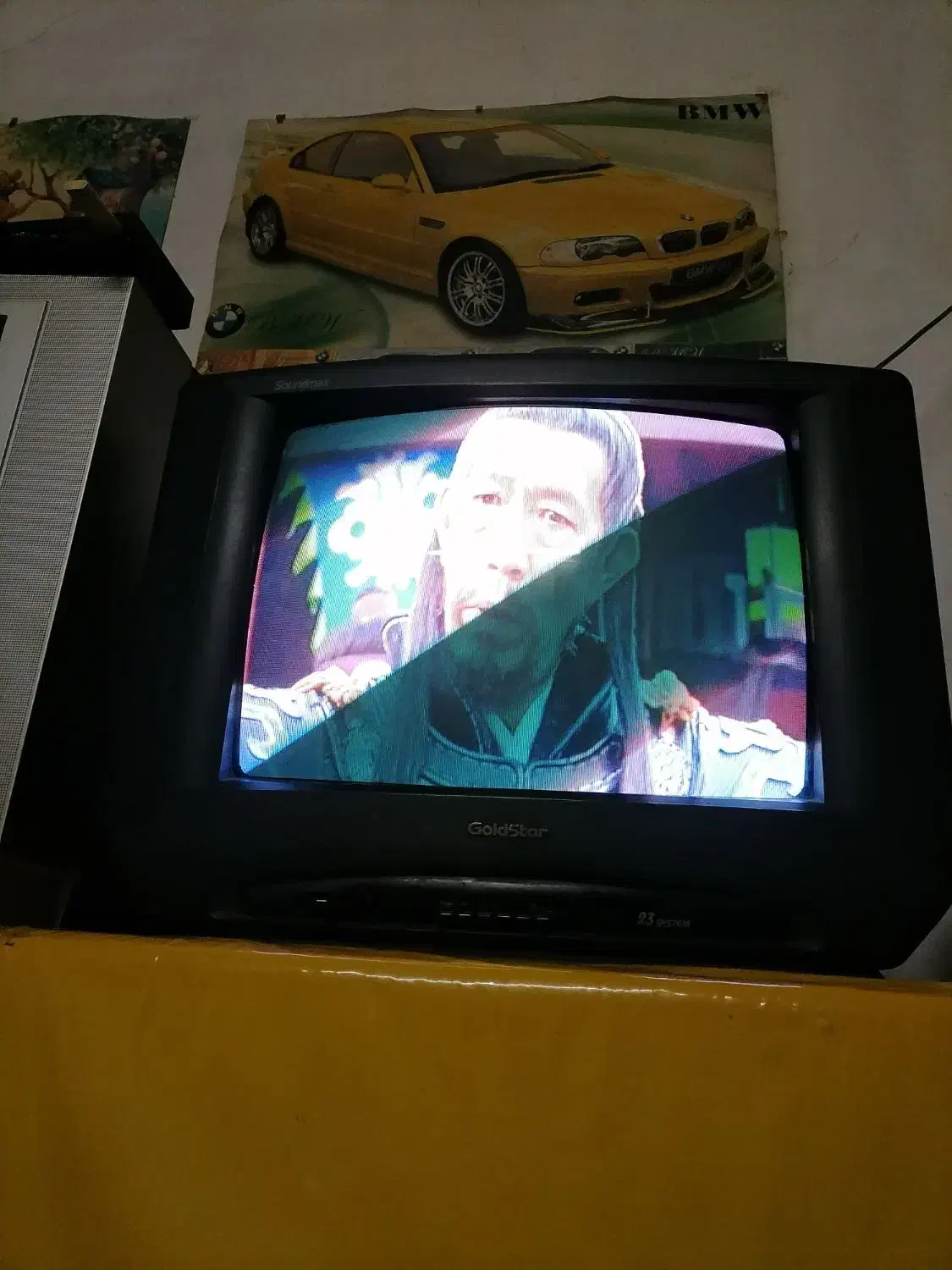 تلوزیون کلدستاردرنوع خودش بهترین کیفت رنگ درمیان|تلویزیون و پروژکتور|رشت, فلسطین|دیوار