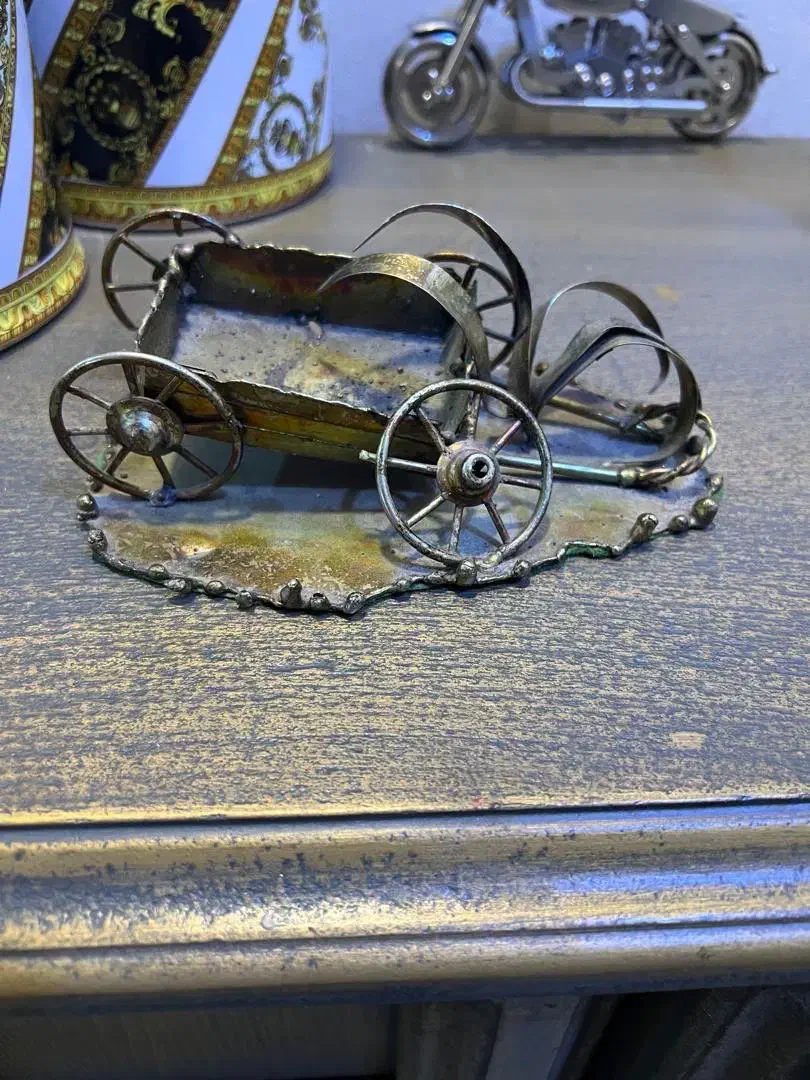 کالسکه عتیقه برنجی|کلکسیون اشیاء عتیقه|کیش, |دیوار