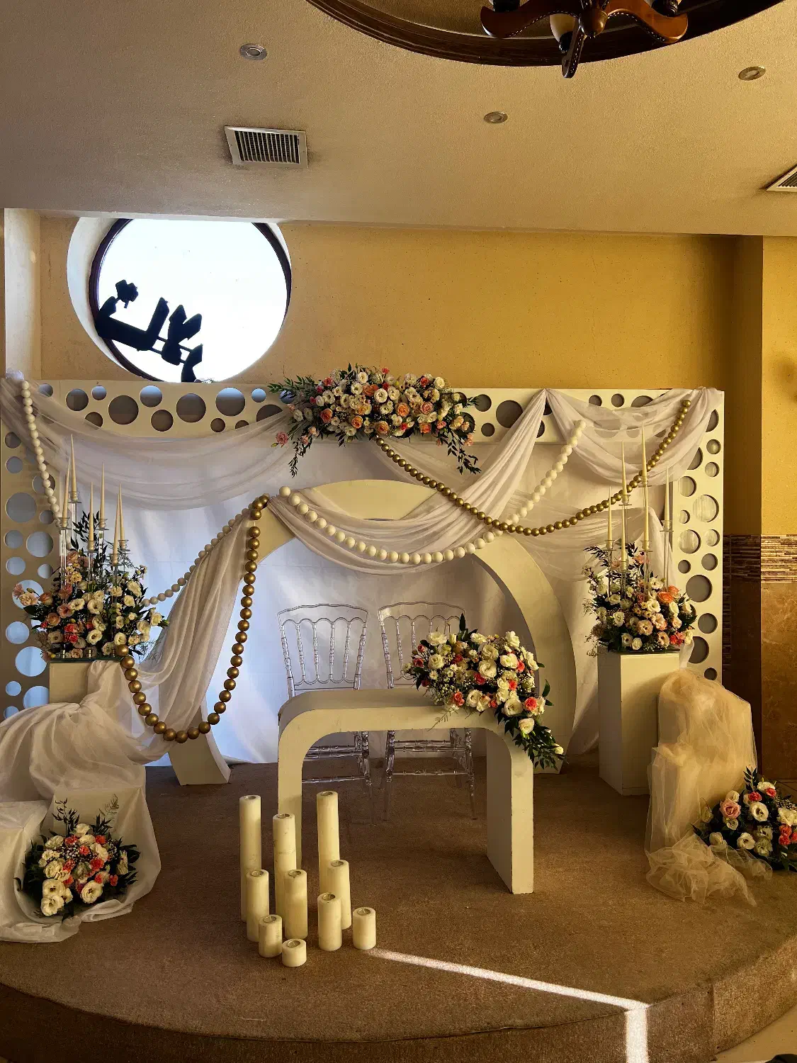 اجاره کرایه رقص نورظرف فینگرصندلی بادکنک آرایی|خدمات پذیرایی، مراسم|اصفهان, شهرستان|دیوار