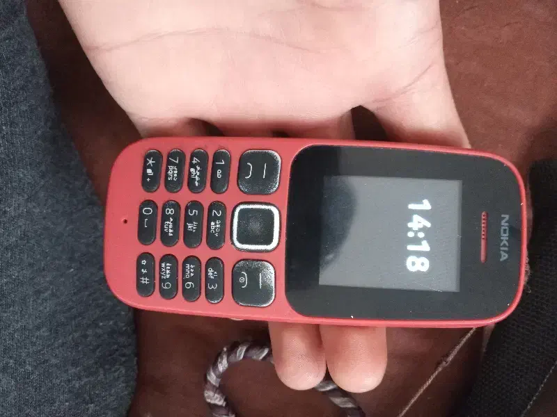 یک عدد گوشی نوکیا ۱۰۶|موبایل|تاکستان, |دیوار