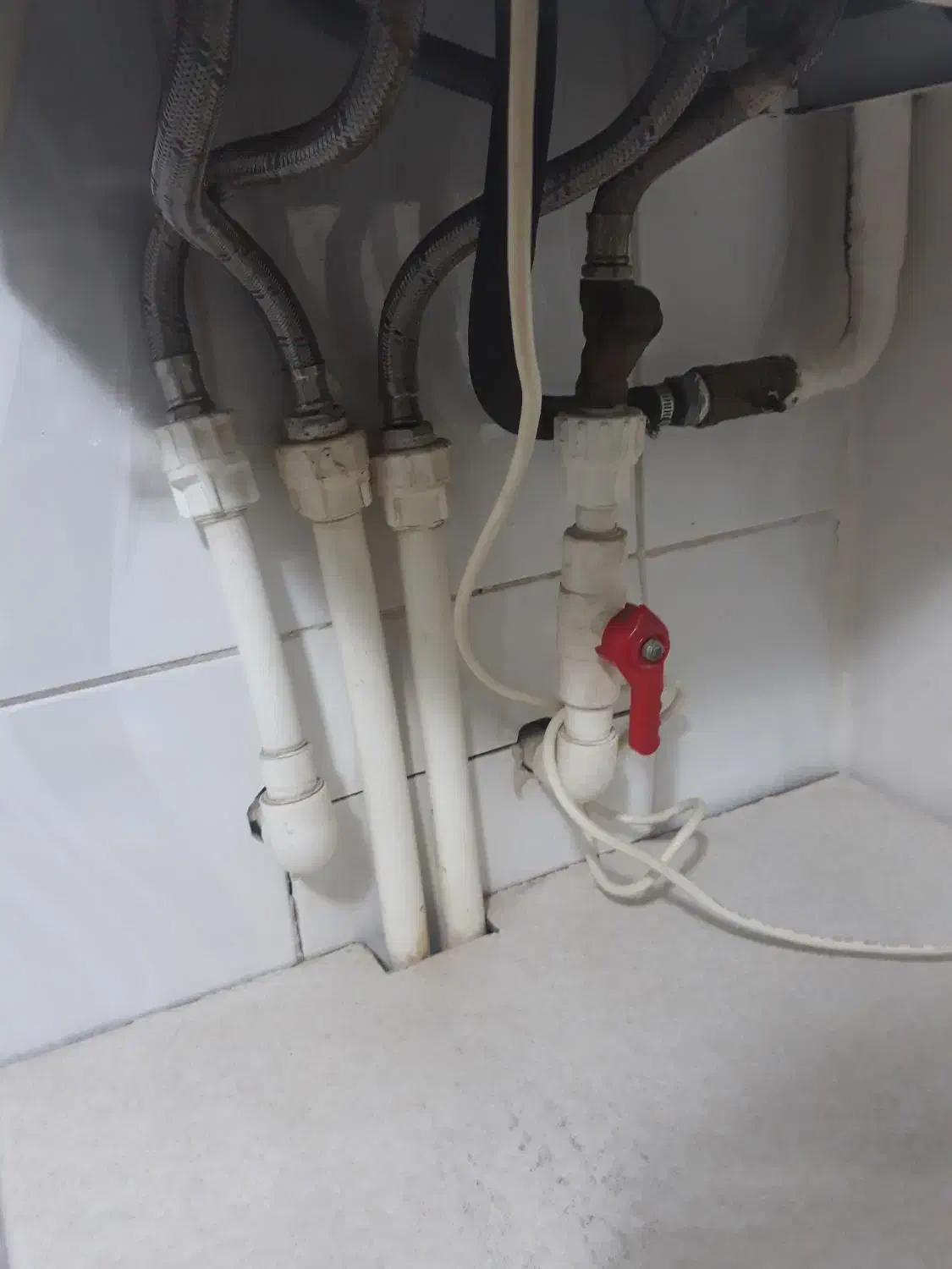 تشخیص نم و نشتی،تاسیسات و لوله کشی|خدمات پیشه و مهارت|پرند, فاز ۱|دیوار