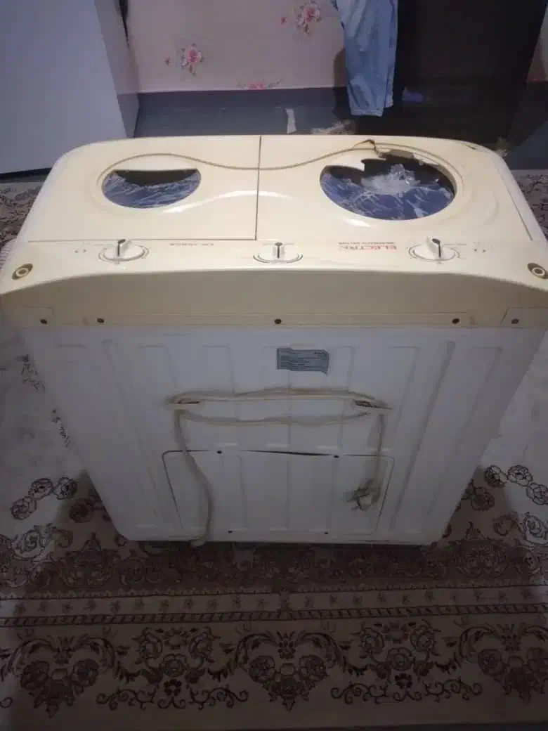 ماشین لباس شویی سالم سالم|ماشین لباسشویی و خشک‌کن لباس|شاهین‌شهر, عطار|دیوار