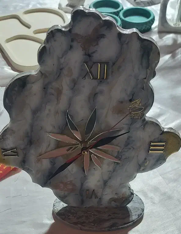 ساعت دکوراتیو رزینی|ساعت دیواری و تزئینی|خرمشهر, |دیوار