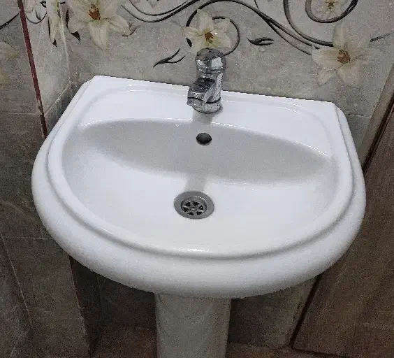 فروش شیرآلات حمام، دوش، سرویس و روشویی (کاملا نو)|لوازم سرویس بهداشتی|رشت, جهاد|دیوار