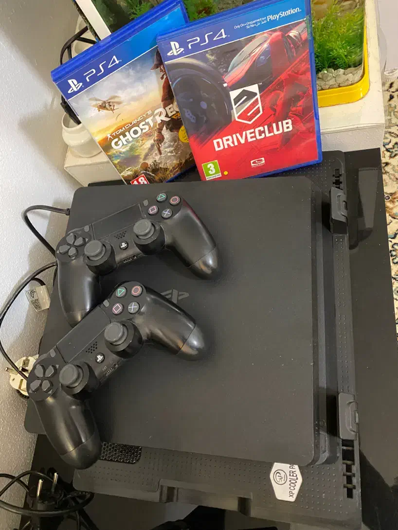 PS4 1T دو دسته بسیار کم کار در حد نو|کنسول، بازی ویدئویی و آنلاین|شاهرود, |دیوار