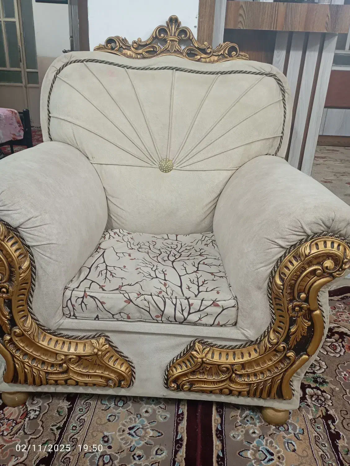 مبل سلطنتی وراحتی|مبلمان خانگی و میز عسلی|یزد, |دیوار