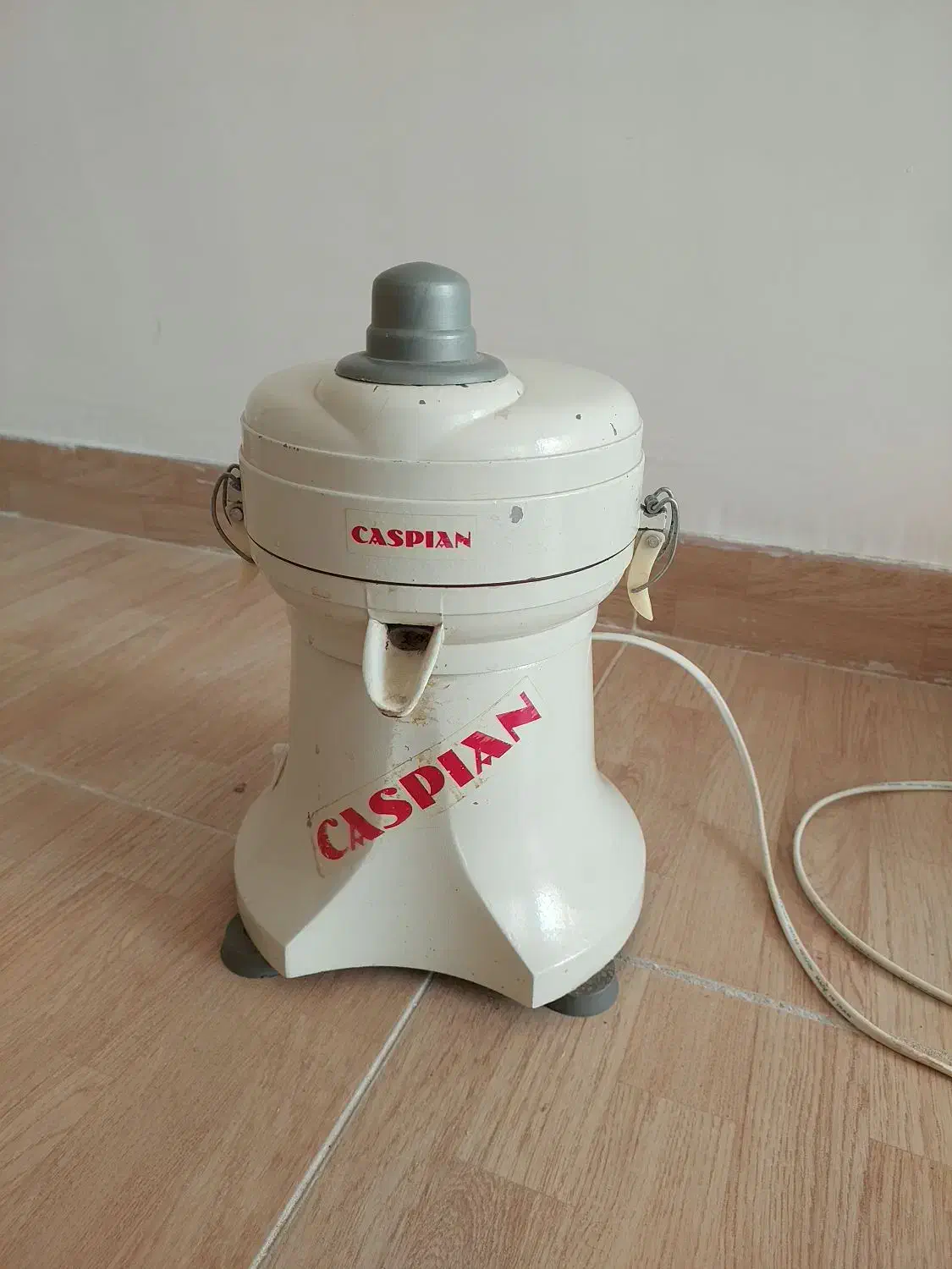 آب‌میوه گیری CASPIAN|آبمیوه‌گیر و آب‌مرکبات‌گیر|تبریز, |دیوار