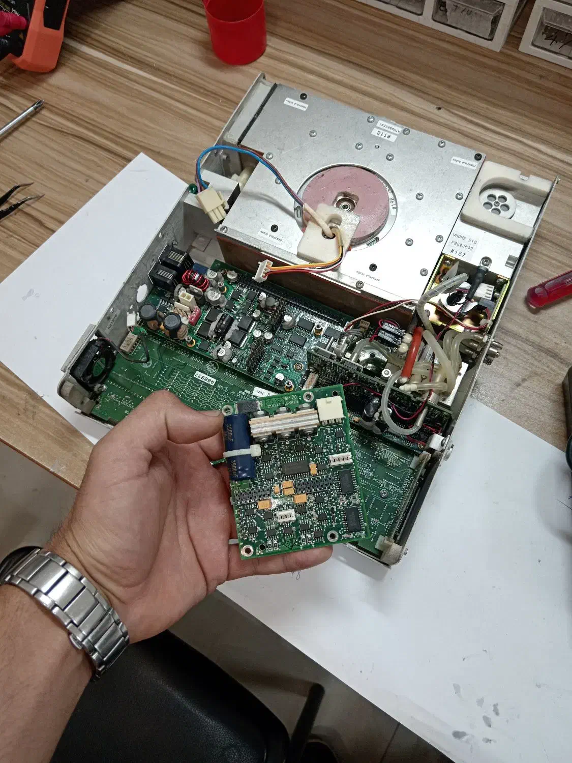 تعمیرات تخصصی تمامی برد های الکترونیکی|خدمات پیشه و مهارت|نیریز, |دیوار