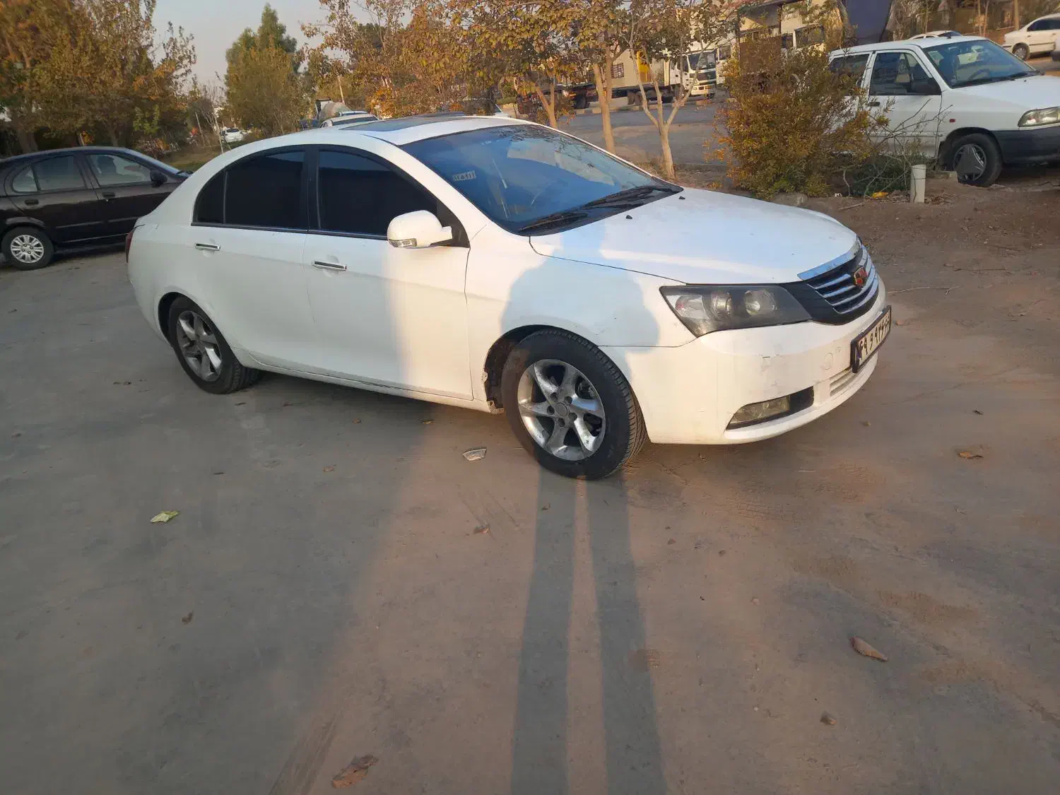 جیلی امگرند۷ مدل ۲۰۱۴ اتومات بی رنگ|خودرو سواری و وانت|ساوه, |دیوار