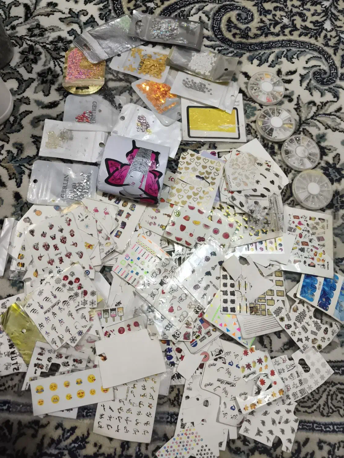 ابزار و وسایل کاشت ناخن و پدیکور|آرایشی، بهداشتی، درمانی|اسلامشهر, شهرک سعیدیه|دیوار