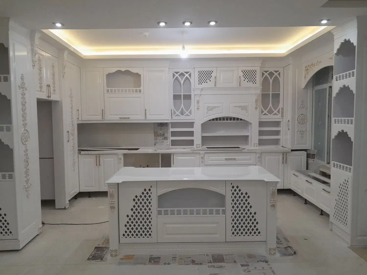 رنگ آمیزی کابینت و صنایع چوبی|خدمات پیشه و مهارت|اردبیل, |دیوار