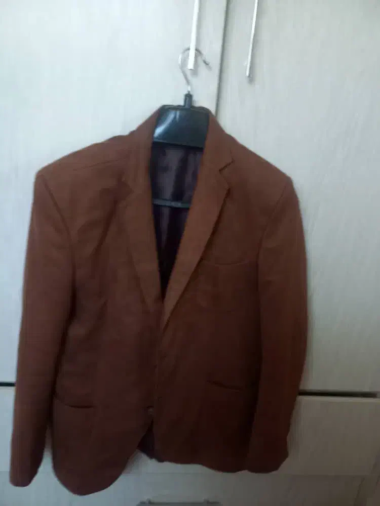 کت   وکاپیشن|لباس|شاهرود, |دیوار