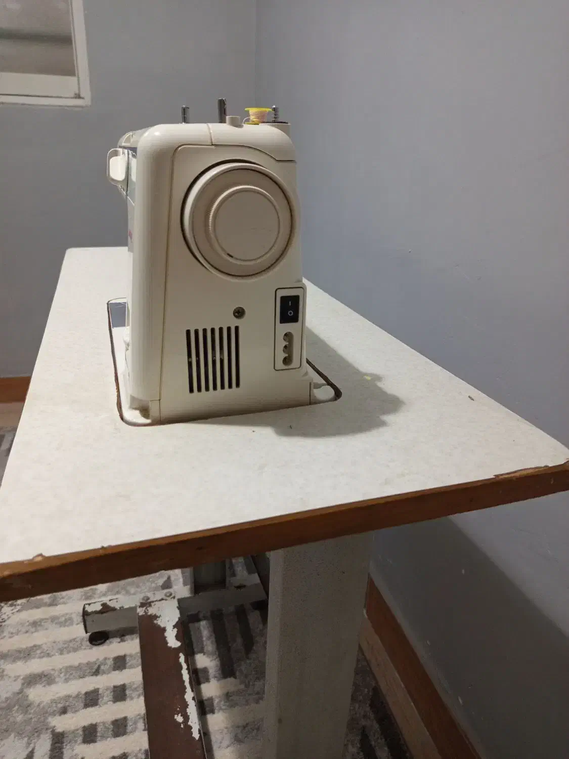 چرخ خیاطی ژانومه همه کاره|چرخ خیاطی و ریسندگی|رشت, ولکس|دیوار