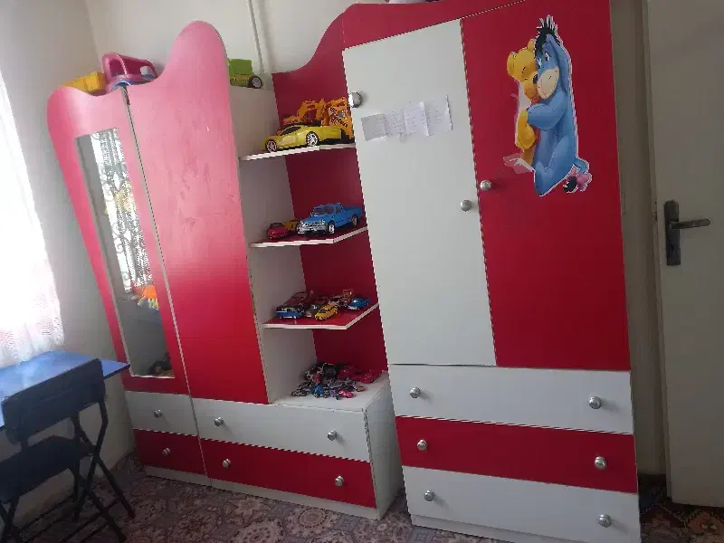 تخت وکمد بچه|اسباب و اثاث بچه|قزوین, |دیوار