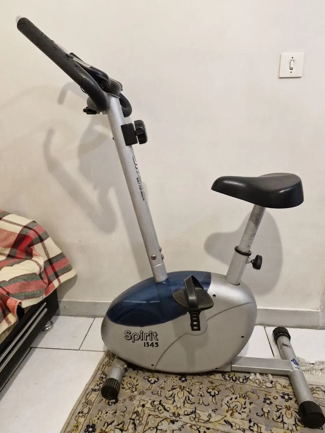 دوچرخه ثابت تمیز|تجهیزات ورزشی|تهران, منیریه|دیوار