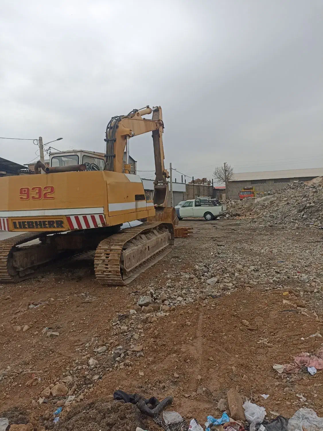 بیل مکانیکی لیپهر 932|خودرو سنگین|آبیک, |دیوار