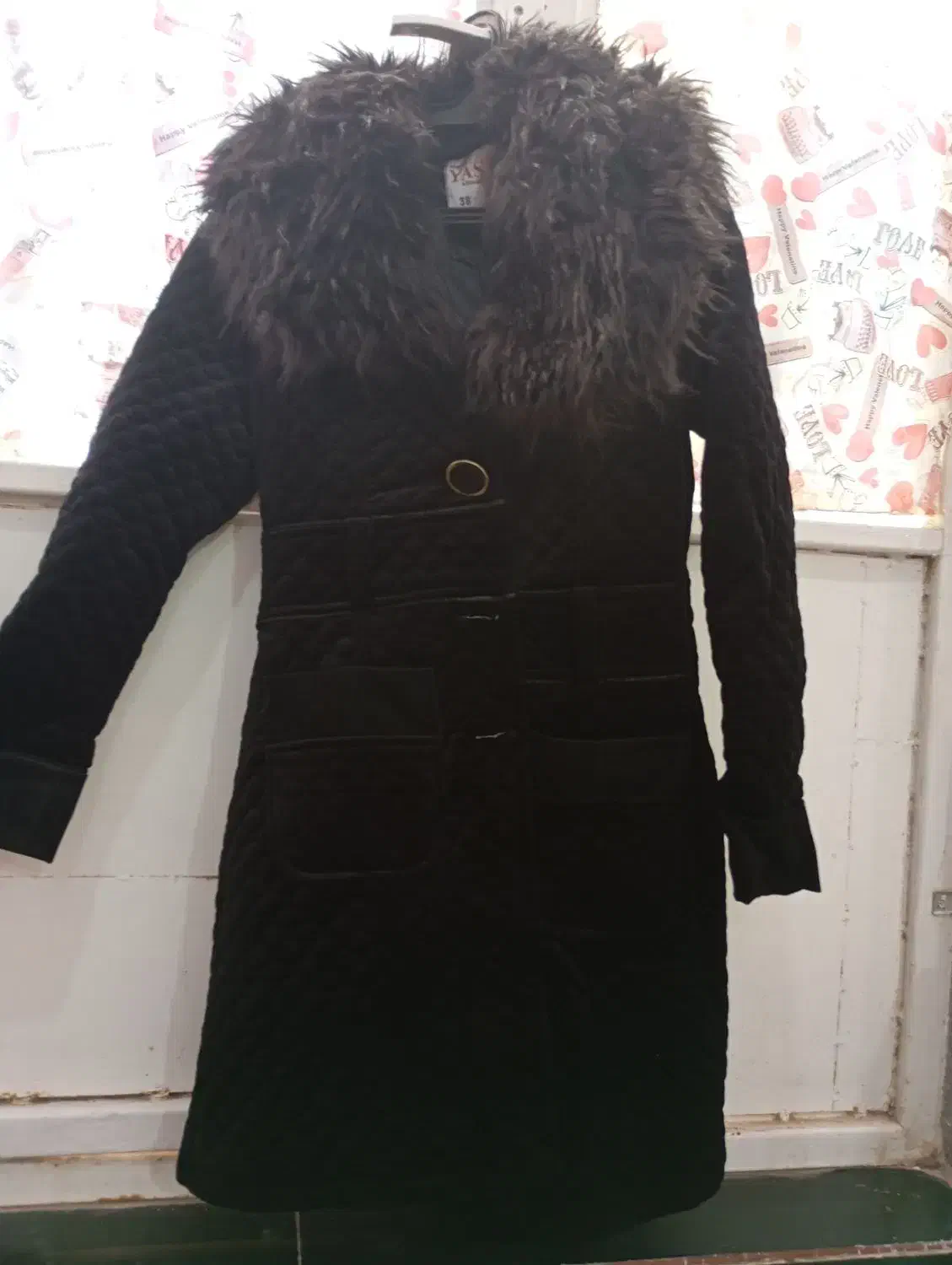 پالتو زمستانه|لباس|هندیجان, |دیوار