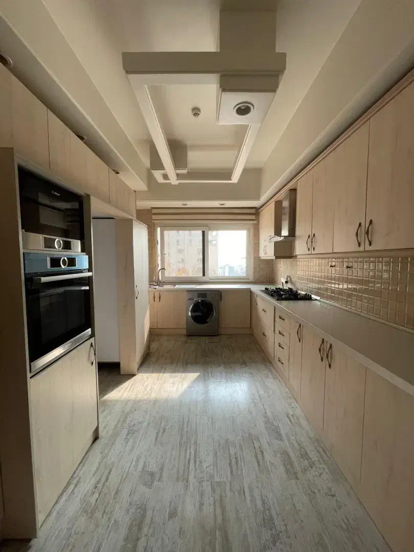 ۲۳۵متر آپارتمان ۳خوابه زعفرانیه فول مشاعات