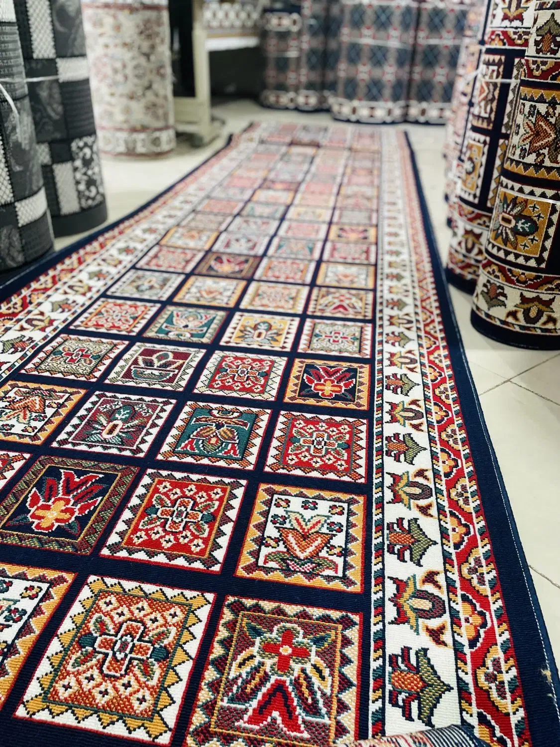گلیم سنتی/شطرنجی/سرمه ای مجلل|گلیم، جاجیم، گبه|قم, زاد|دیوار
