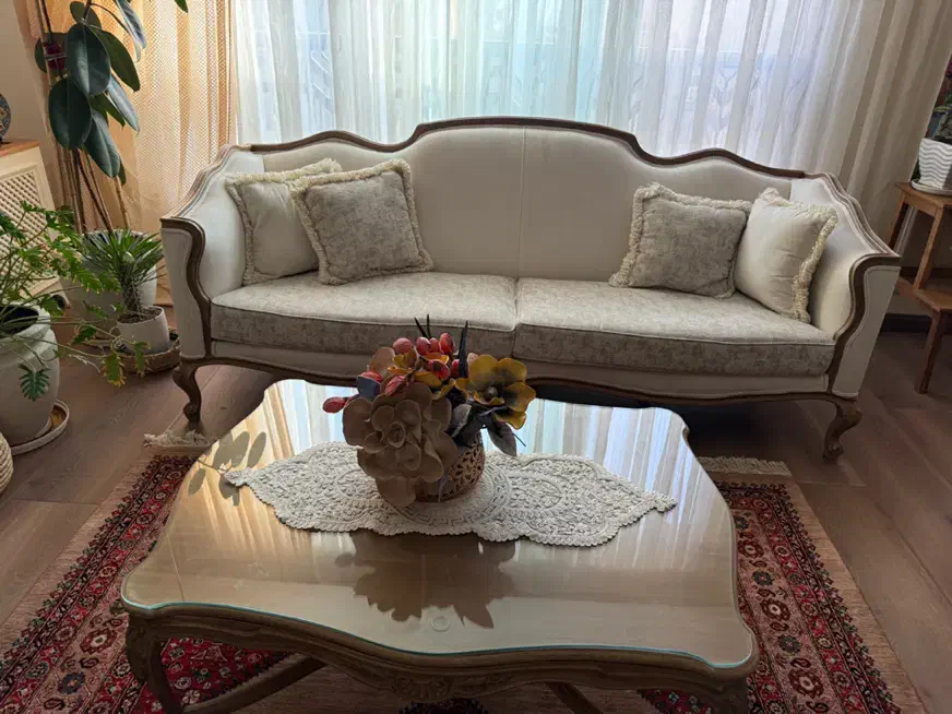 مبل نئو کلاسیک ۸ نفره و ست میزنهارخوری ۶ نفره|مبلمان خانگی و میز عسلی|تهران, امیرآباد|دیوار