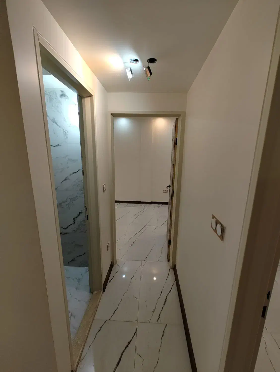 100متری/دو خواب/کلید نخورده