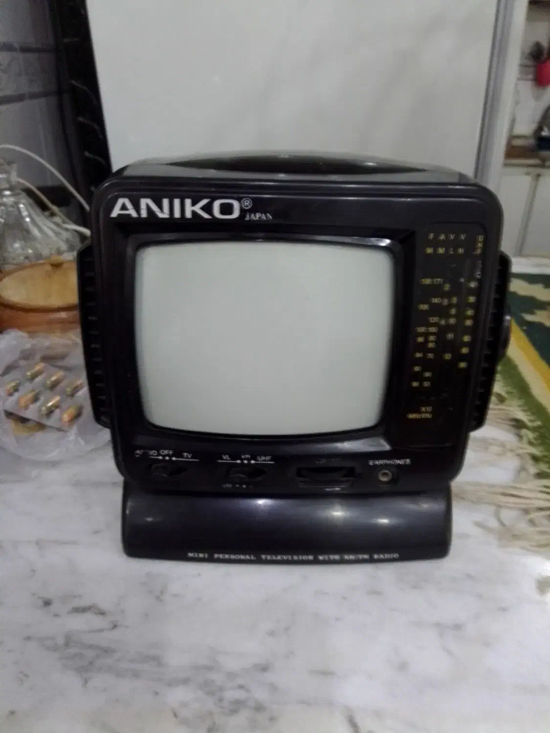 تلویزیون ۵ اینچ|تلویزیون و پروژکتور|رشت, دیانتی|دیوار