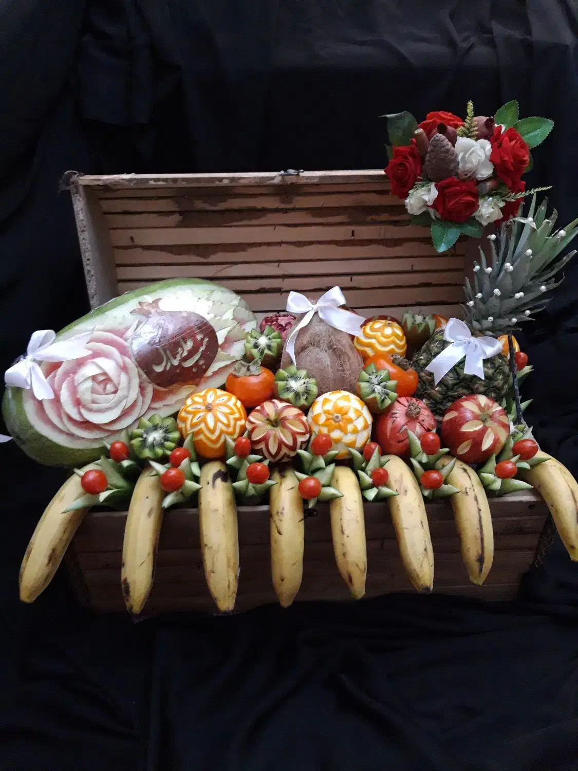 حکاکی هندوانه.میوه آرایی یلدا.گیفت یلدا.حکاکی کدو|خدمات پذیرایی، مراسم|تهران, صد دستگاه|دیوار