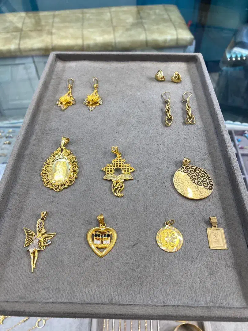 خریدطلا با نزدیک قیمت روی تابلو(طلا اجرت صفر درصد)|جواهرات|تهران, نیروی هوایی (پیروزی)|دیوار