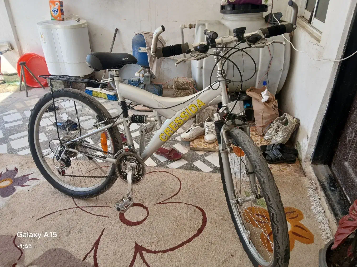 دوچرخه حرفه ای ژاپنی|دوچرخه، اسکیت، اسکوتر|چمستان, |دیوار